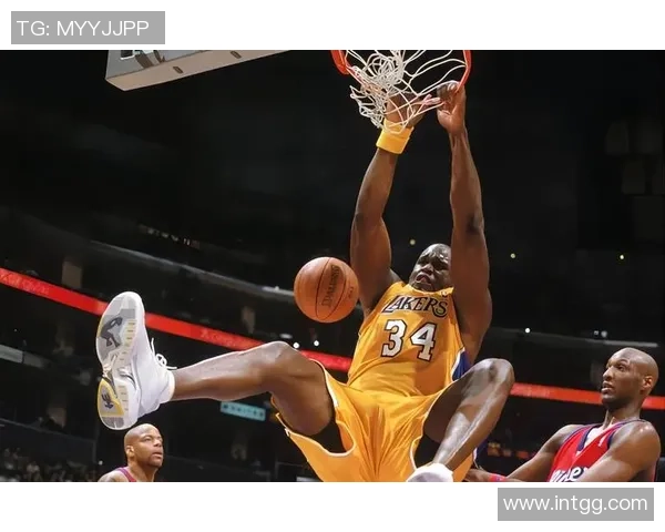 米尔与姚明的篮球传奇:跨越文化的友谊与合作之路 米尔与姚明的篮球传奇:跨越文化的友谊与合作之路