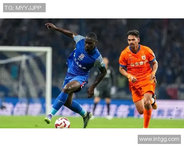 中超精彩对决波尔图大胜切尔西帽子戏法引发争议判罚热议