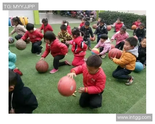 姚明坚持哑铃训练的秘密与健身心得分享