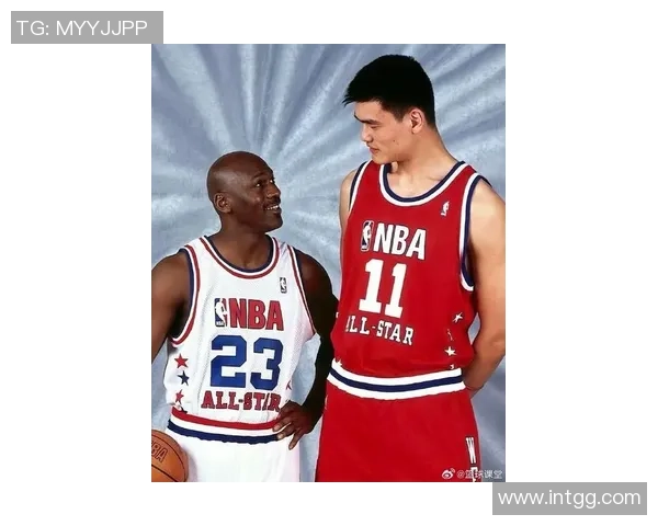 姚明的记者揭秘篮球巨星背后的故事与奋斗历程